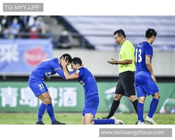 上海足球队在选拔赛中以85分稳居积分榜首位，展现强劲实力