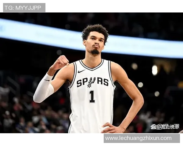 雷霆与马刺季后赛第六场激战回顾与精彩瞬间分析